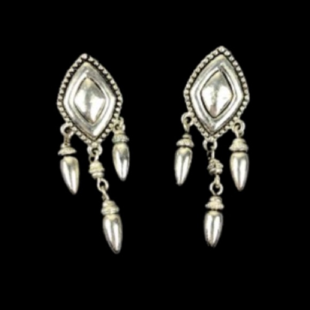 NEW Avon Earrings Women’s Vintage SilverTone Triple Drop Earrings Pierced Ears